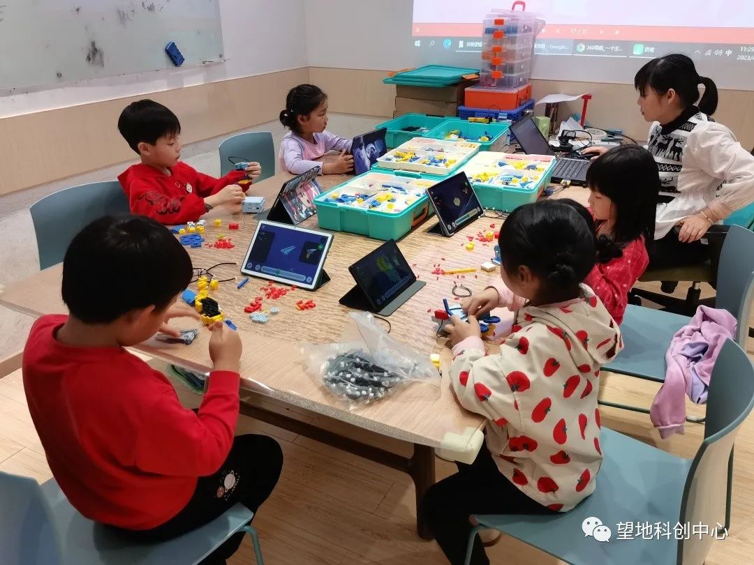 AI革命来临：ChatGPT让孩子的工作学习全面升级